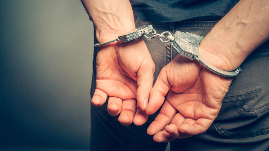 3 policías en Mississippi imputados por muerte de negro