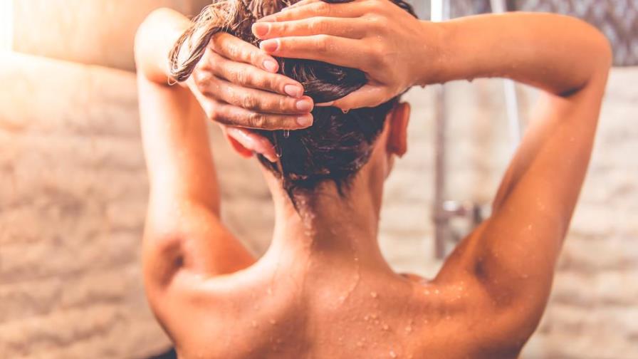 Por estas razones no deberías lavarte el pelo antes de dormir