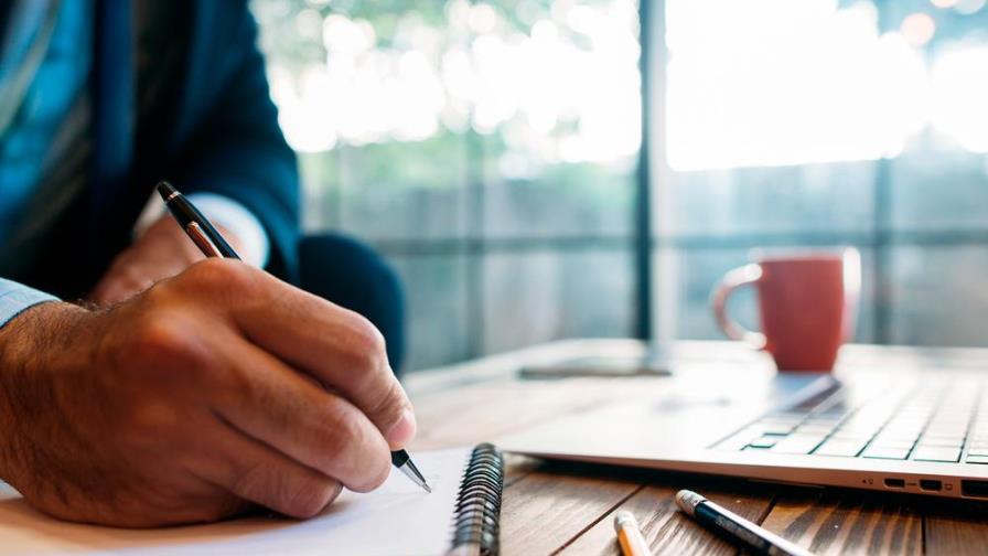 Con Google Lens puedes digitalizar tus textos escritos a mano