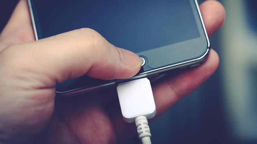 Así puedes recargar más rápido tu móvil o tu tableta