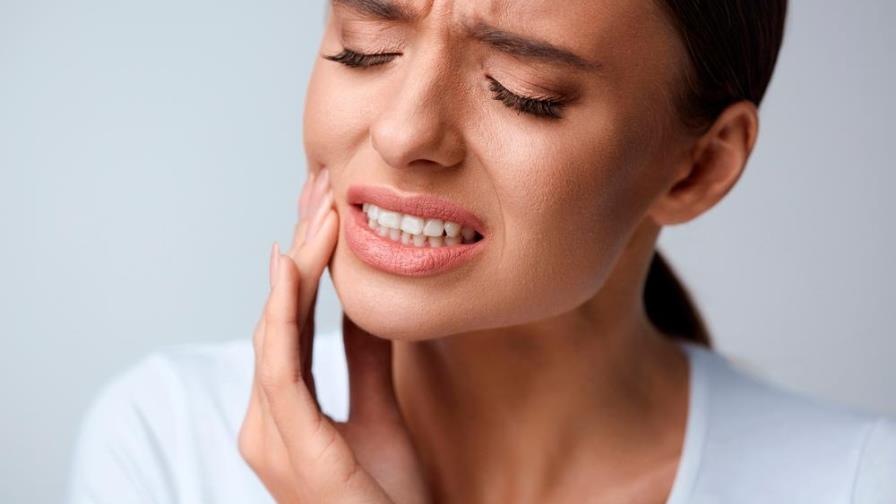 Estos hábitos dañan diariamente tus dientes