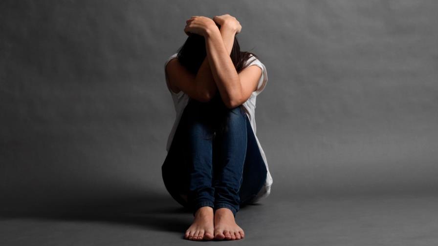 Policía busca hombre que mantuvo en cautiverio a su pareja y tres hijos en Montecristi