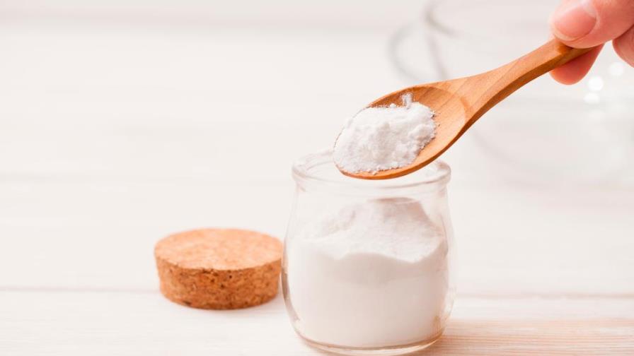 Puedes usar bicarbonato de sodio para desenredar tu cabello