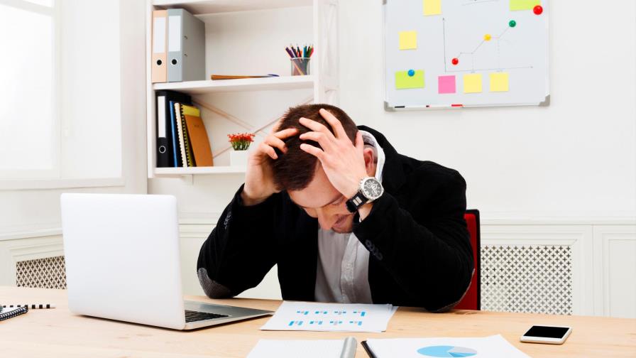 ¿Trabajas fuera de hora? Podrías desarrollar cuadros de ansiedad ¿Trabajas fuera de hora? Podrías desarrollar cuadros de ansiedad