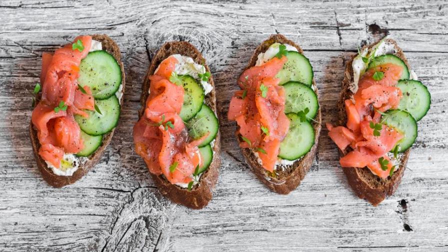 Bruschettas de salmón deliciosas: paso a paso