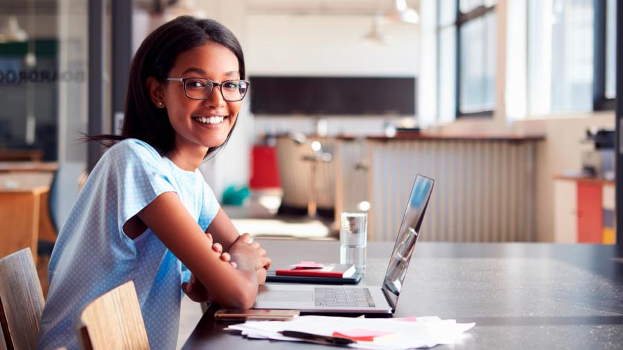 Por qué hay que invertir en mujeres, hoy más que nunca
