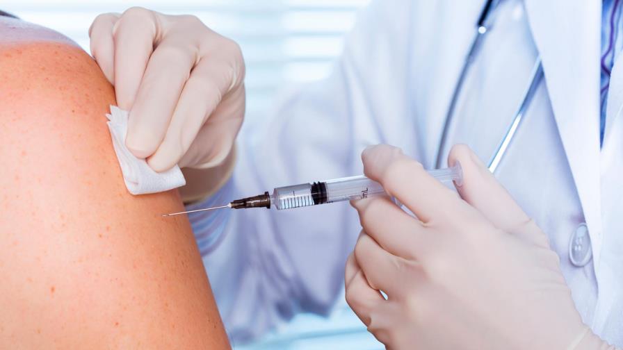 La OMS dice que se tardará 18 meses desarrollar vacuna contra coronavirus