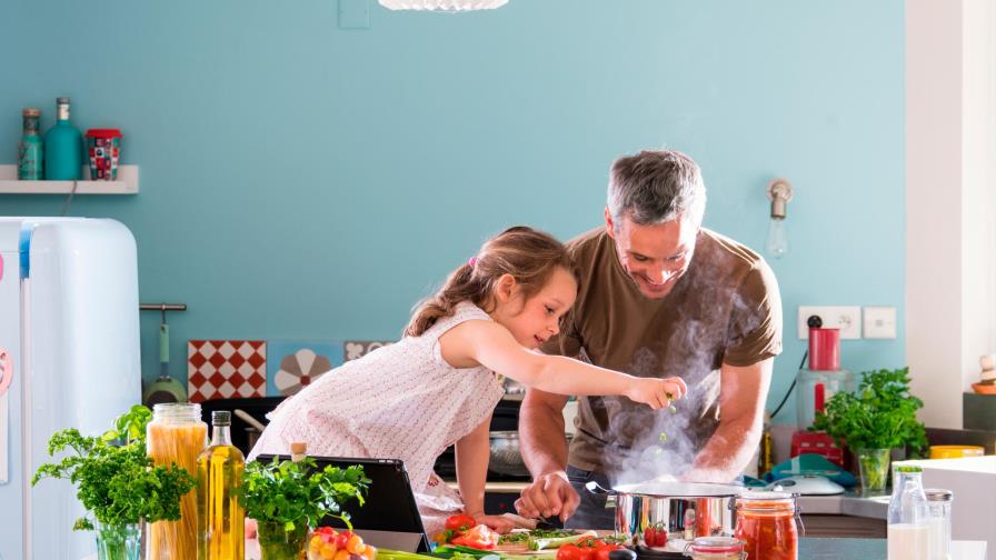 3 recetas sencillas para preparar con los niños en casa