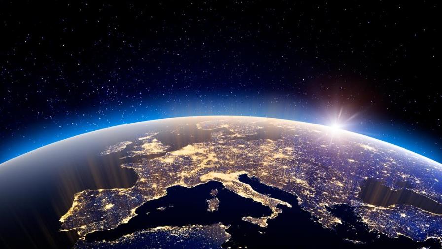 Fantásticas imágenes de la rotación de la Tierra