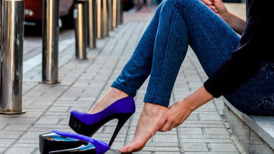 ¿Te quedan pequeños? Mira cómo ajustar tus zapatos ¿Te quedan pequeños? Mira cómo ajustar tus zapatos