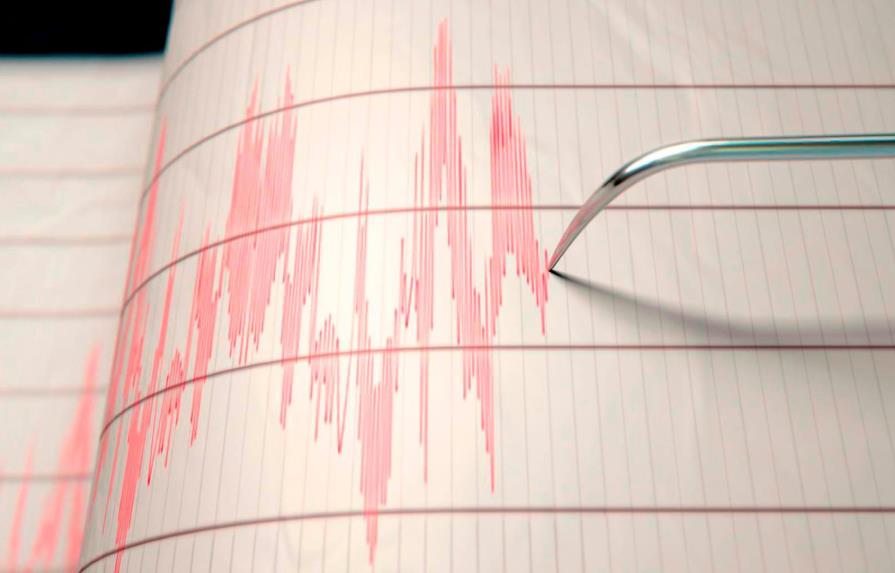 Sismo de magnitud 5.3 en mar abierto sacude islas caribeñas