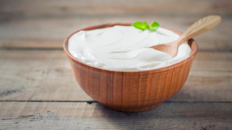 Por qué no debes cenar únicamente una fruta o un yogur