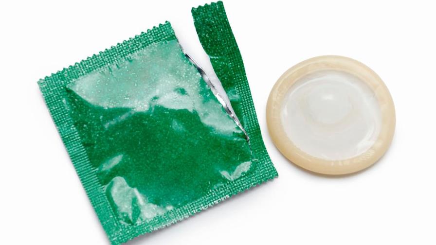 ¿Qué factores o métodos alteran la eficacia de los preservativos?