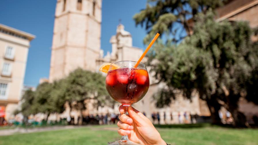 Javier de las Muelas: “La sangría es un maravilloso cóctel universal”