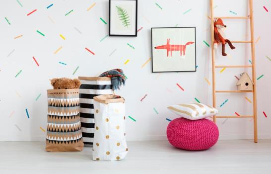 Una escalera, mil usos: 7 ideas creativas para decorar el hogar
