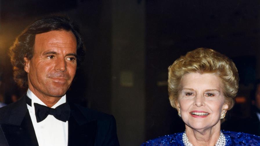 ¡Julio Iglesias está irreconocible! ¡Julio Iglesias está irreconocible!
