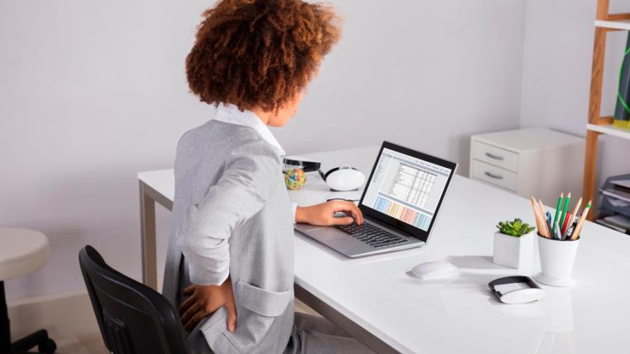 3 consejos para mejorar tu postura mientras trabajas