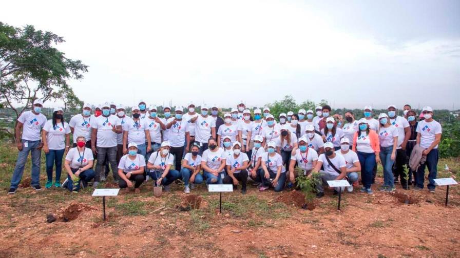 Instituciones del Gabinete de Política Social siembran más de 1,200 árboles