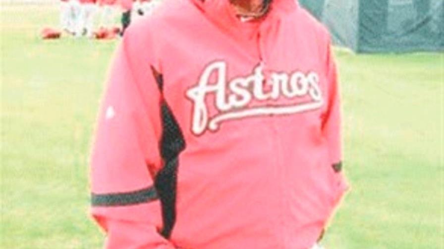 Julio –Sijo- Linares fue el primer dominicano en jugar en el béisbol de Japón en 1971 Julio –Sijo- Linares fue el primer dominicano en jugar en el béisbol de Japón en 1971