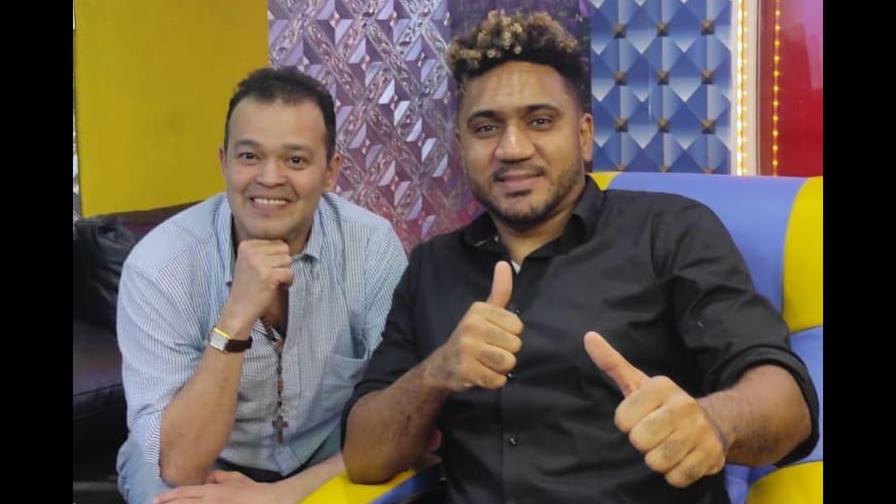 Merenguero se destaca en programa de entrevistas “El Show de Silvio” Merenguero se destaca en programa de entrevistas “El Show de Silvio”