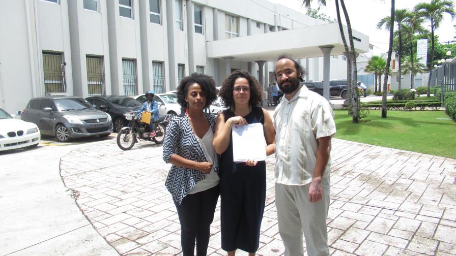 El Sindicato de Teatristas entrega carta con demandas al Ministerio de Cultura