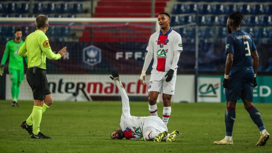 Neymar se perderá por lesión el partido del PSG en Barcelona