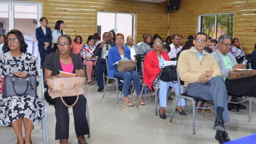 SNS pone en ejecución programa para evitar muertes por dengue este año SNS pone en ejecución programa para evitar muertes por dengue este año