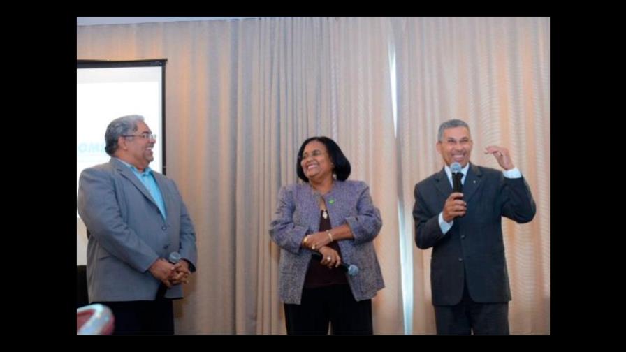 El SNS, Promese Cal y SeNaSa se reúnen en busca de mejorar servicios de salud El SNS, Promese Cal y SeNaSa se reúnen en busca de mejorar servicios de salud