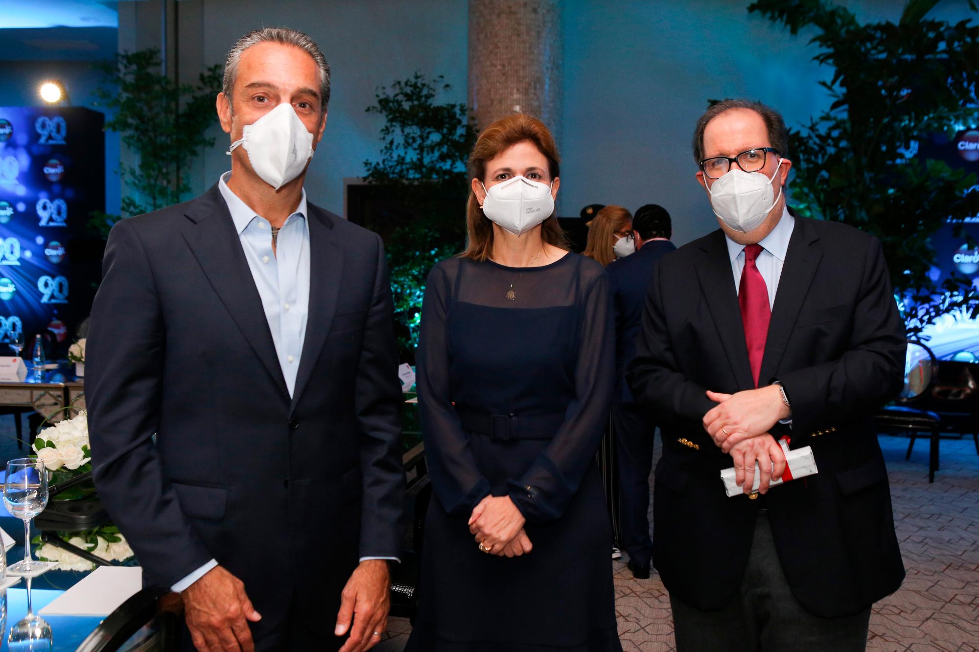 Carlos Slim Domit, Raquel Peña y Felipe Vicini.