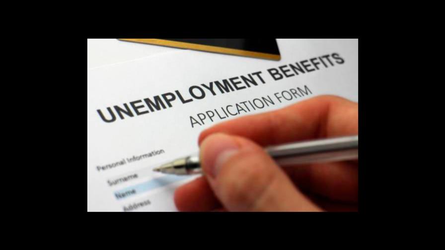 Las solicitudes semanales del subsidio por desempleo en EEUU bajan a 444,000