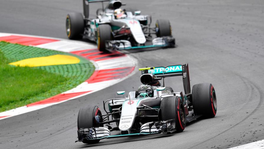 Mercedes presenta el W11 en búsqueda del séptimo título de Hamilton Mercedes presenta el W11 en búsqueda del séptimo título de Hamilton