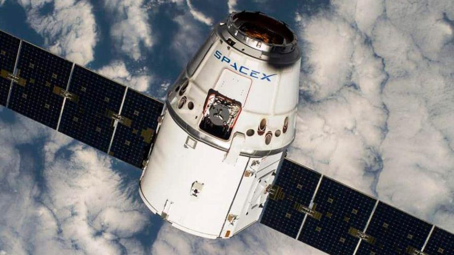 SpaceX sigue aumentando su red de satélites para internet