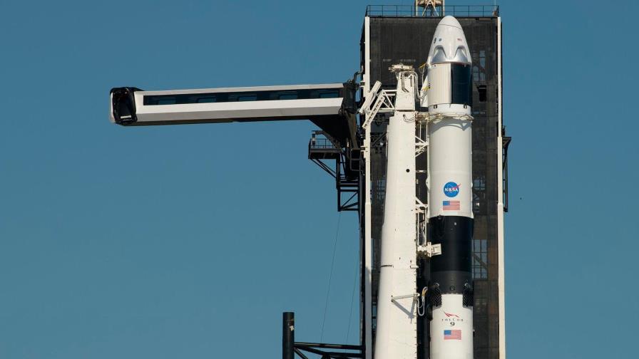 SpaceX lista para enviar astronautas al espacio por primera vez