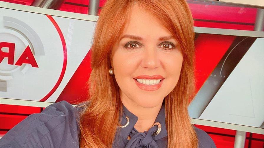 Video | Las lágrimas de María Celeste Arrarás al ver desmontar su estudio casero de Al rojo vivo