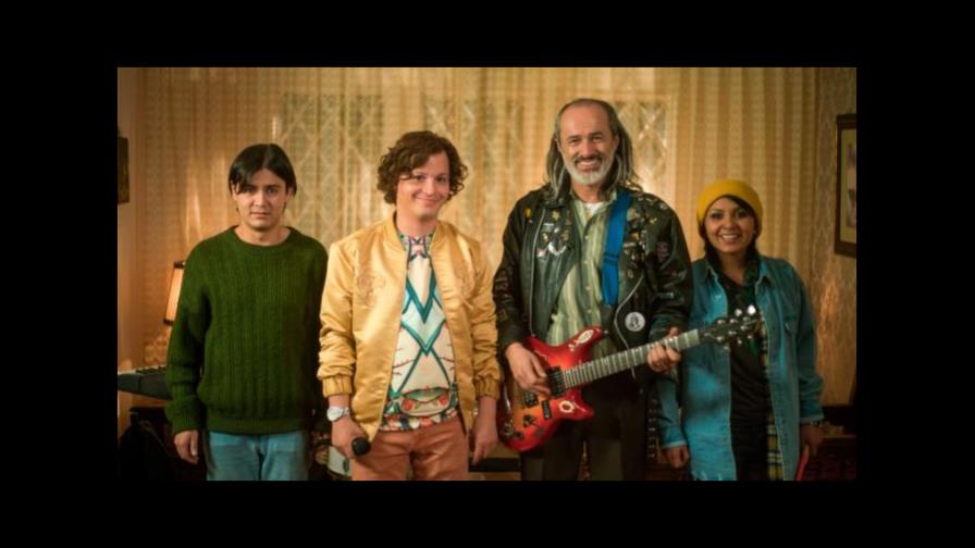 Dedicada a mi ex, la nueva película de Enchufe TV que ni permite estornudar