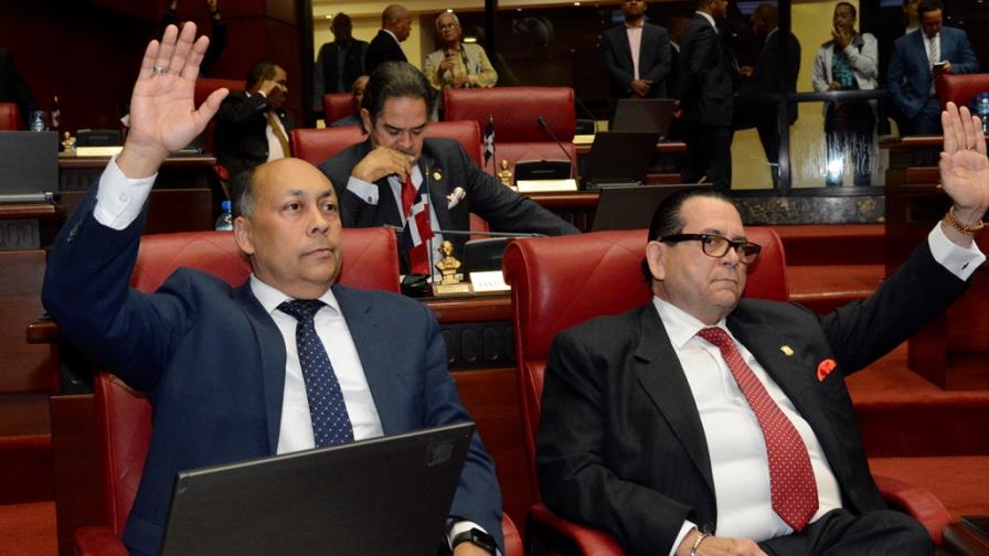 Senado aprueba modificación a la Ley de Sociedades Comerciales Senado aprueba modificación a la Ley de Sociedades Comerciales