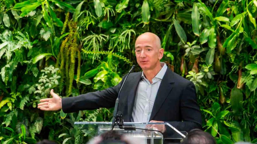 Bezos dona 12 millones de dólares a la protección de aves en Andes tropicales