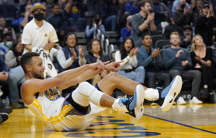 Vídeo | Morant y Memphis ganan un ajustado juego a Warriors y Curry