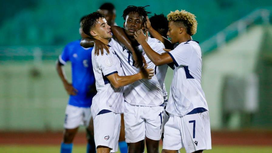 Dominicana doblegó a San Martín y es favorito en su grupo