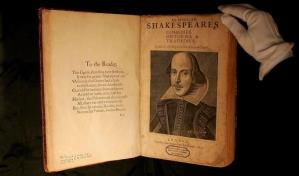Subastan un ejemplar del Primer Folio de Shakespeare a partir de cuatro millones