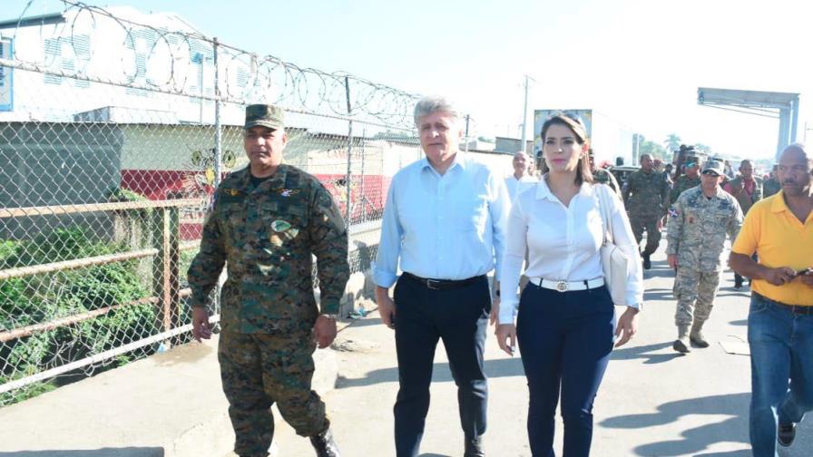 Alto funcionario de la ONU recorre parte de la frontera con Haití Alto funcionario de la ONU recorre parte de la frontera con Haití