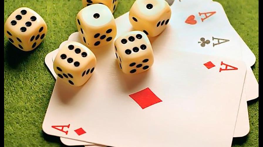 PLD vs. PLD: Juego de suma cero PLD vs. PLD: Juego de suma cero