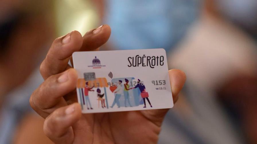 Gobierno lanza programa “Supérate” el cual sustituye Progresando con Solidaridad
Según las autoridades, beneficiará a 1.3 millones de hogares Gobierno lanza programa “Supérate” el cual sustituye Progresando con Solidaridad
Según las autoridades, beneficiará a 1.3 millones de hogares