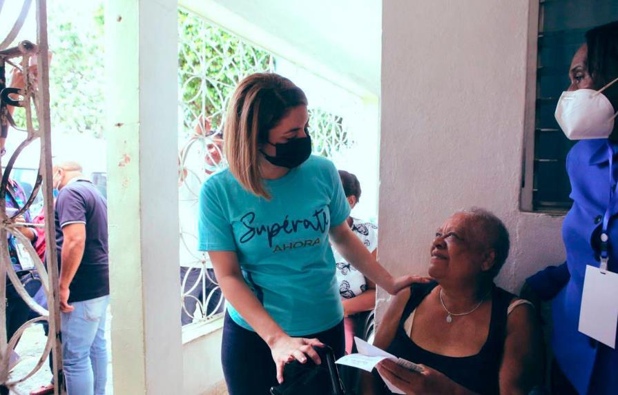 Familias dominicanas continúan recibiendo “Bono Navideño”