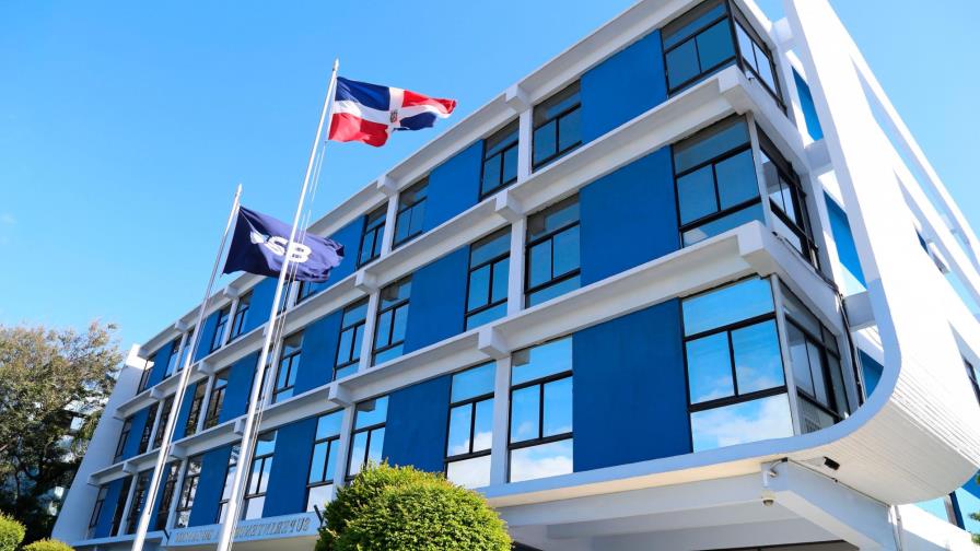 Activos de la banca dominicana crecieron 18.6 % en el primer trimestre de 2021 Activos de la banca dominicana crecieron 18.6 % en el primer trimestre de 2021