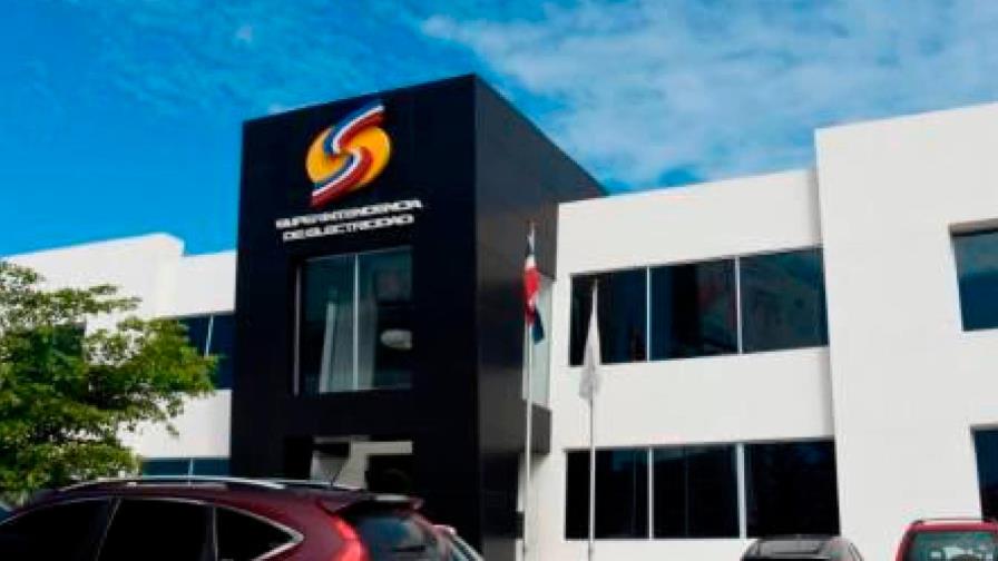 Gobierno realiza estudio para actualizar normativas técnicas para la conexión y operación de centrales renovables