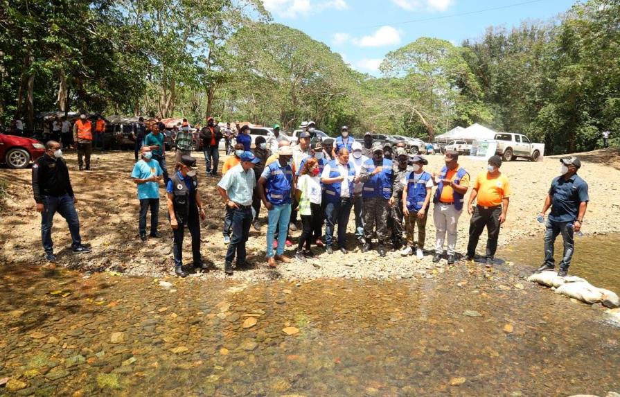 Alcalde y autoridades de Santo Domingo Norte supervisan balnearios de ese municipio