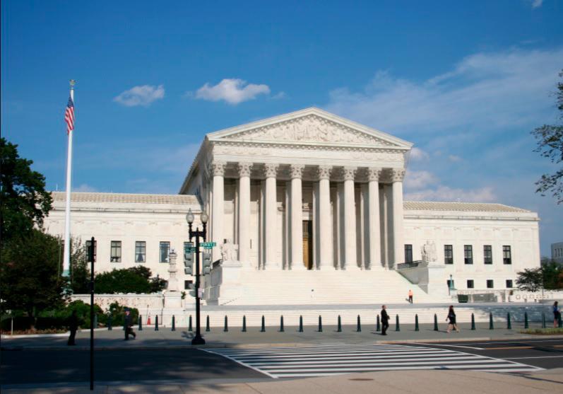 Corte Suprema de EEUU comienza audiencia histórica sobre derechos de gays y trans