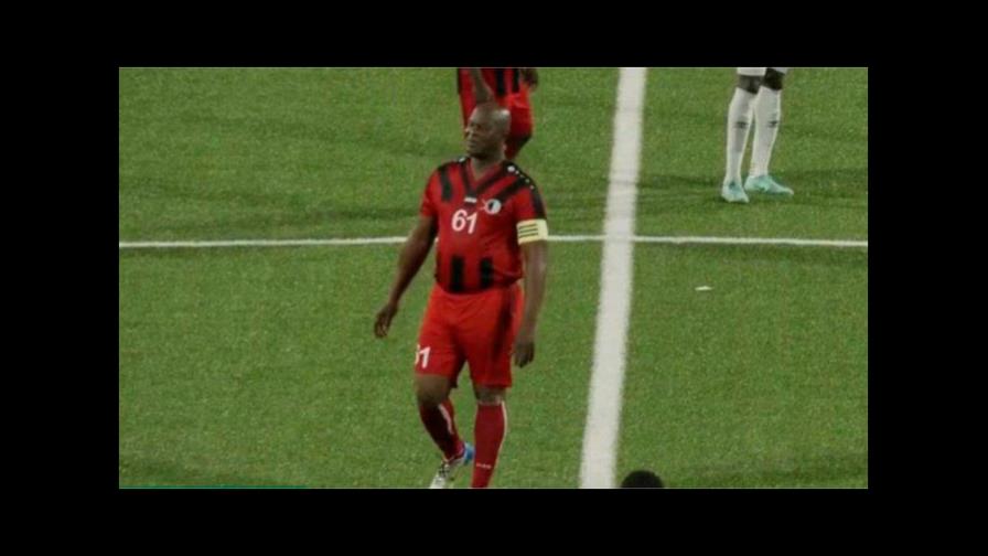 El vicepresidente de Surinam debuta con 60 años en la Concacaf