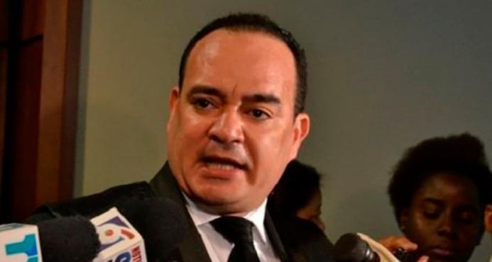 Surun Hernández anuncia aspiraciones a la Alcaldía de Santo Domingo Este
